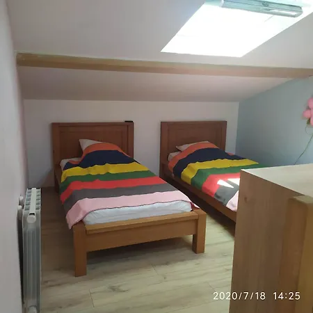 Dans Maison Face A La 2ch Apartman *