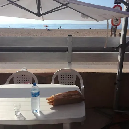 Dans Maison Face à La 2ch *